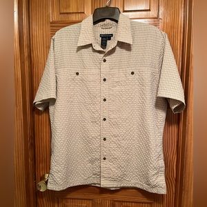 5.11 Tactical Short Sleeve men’s shirt.Size large Tan